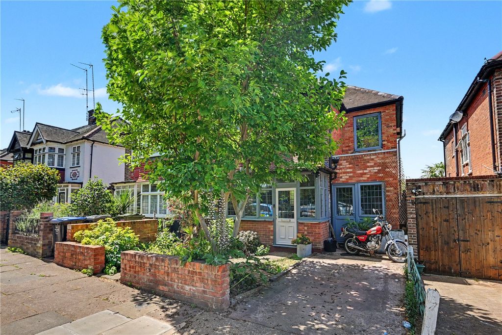 Property photo 2 of 14 Picture No. 08