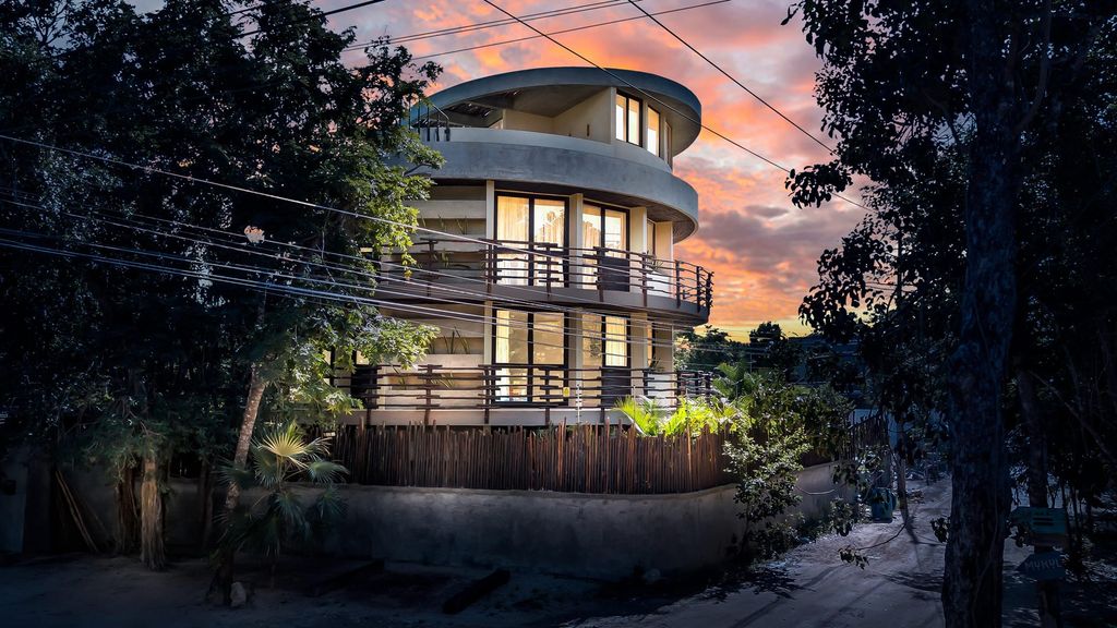 Property photo 1 of 24