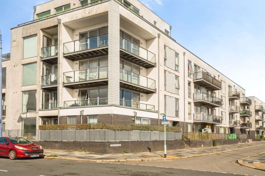 Property photo 1 of 16