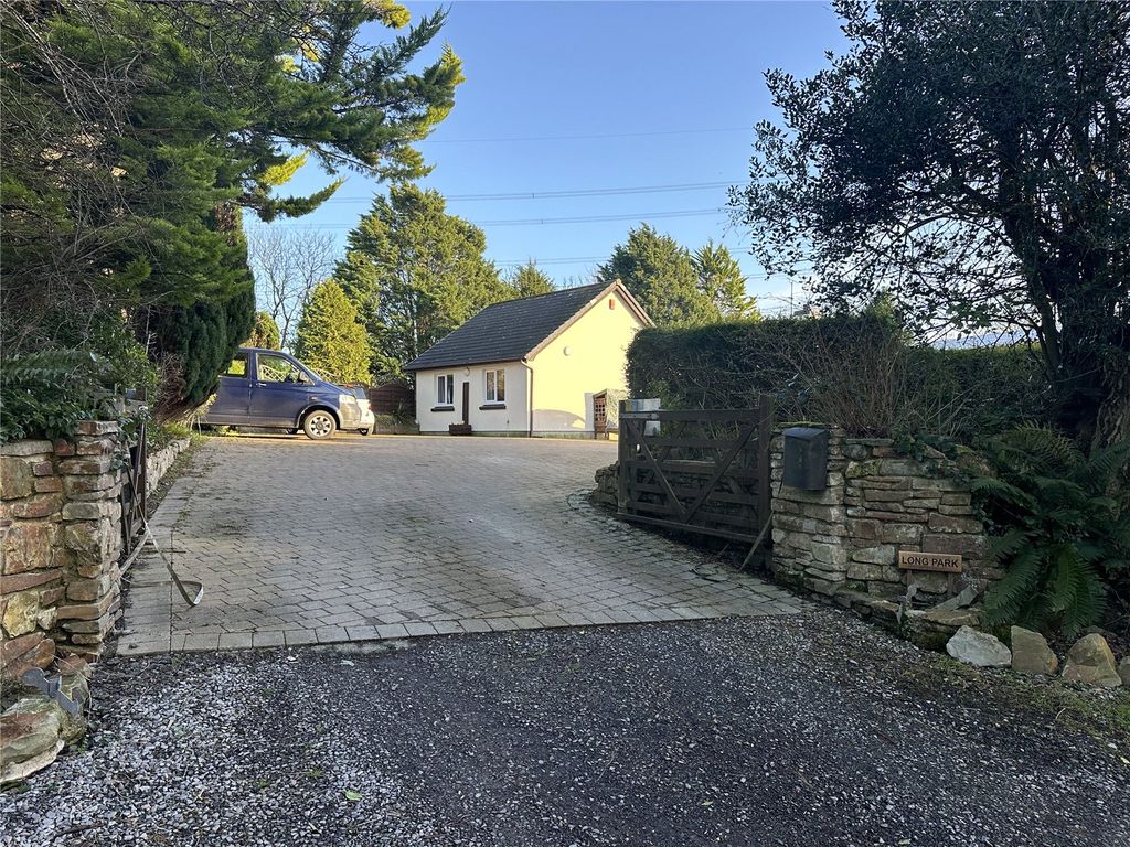 Property photo 2 of 42 Picture No. 37
