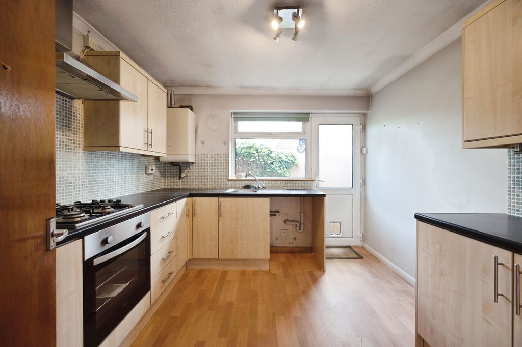 Property photo 2 of 17 Photo