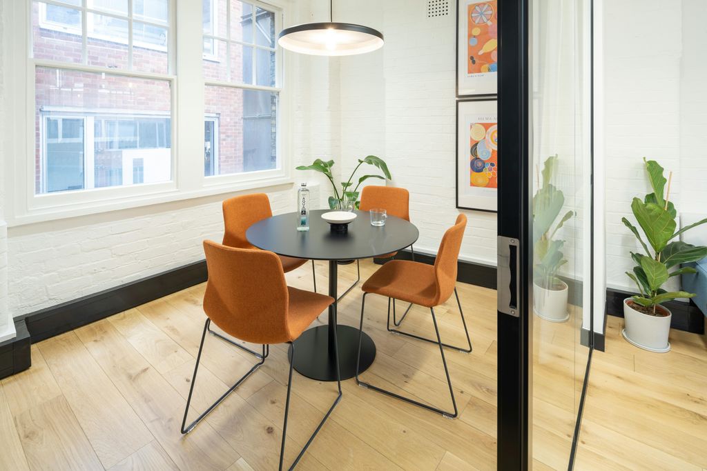 Property photo 2 of 13 Internal