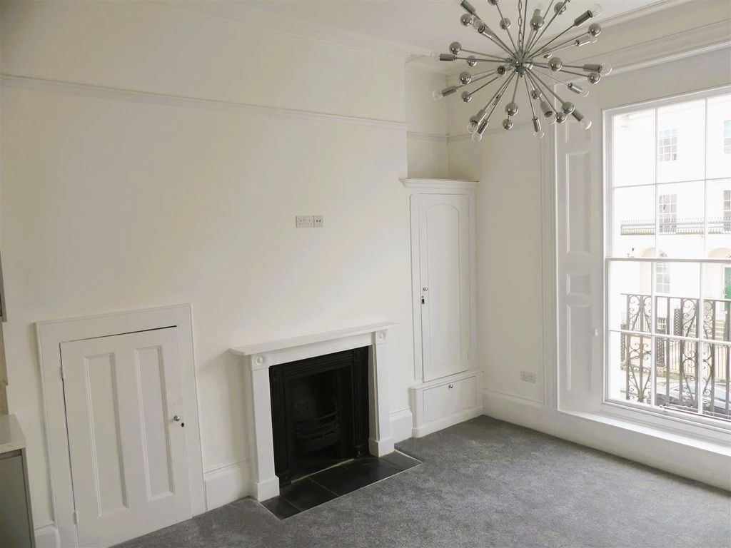 Property photo 3 of 8 5.Jpg