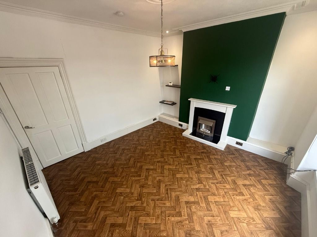 Property photo 3 of 9 Photo 3