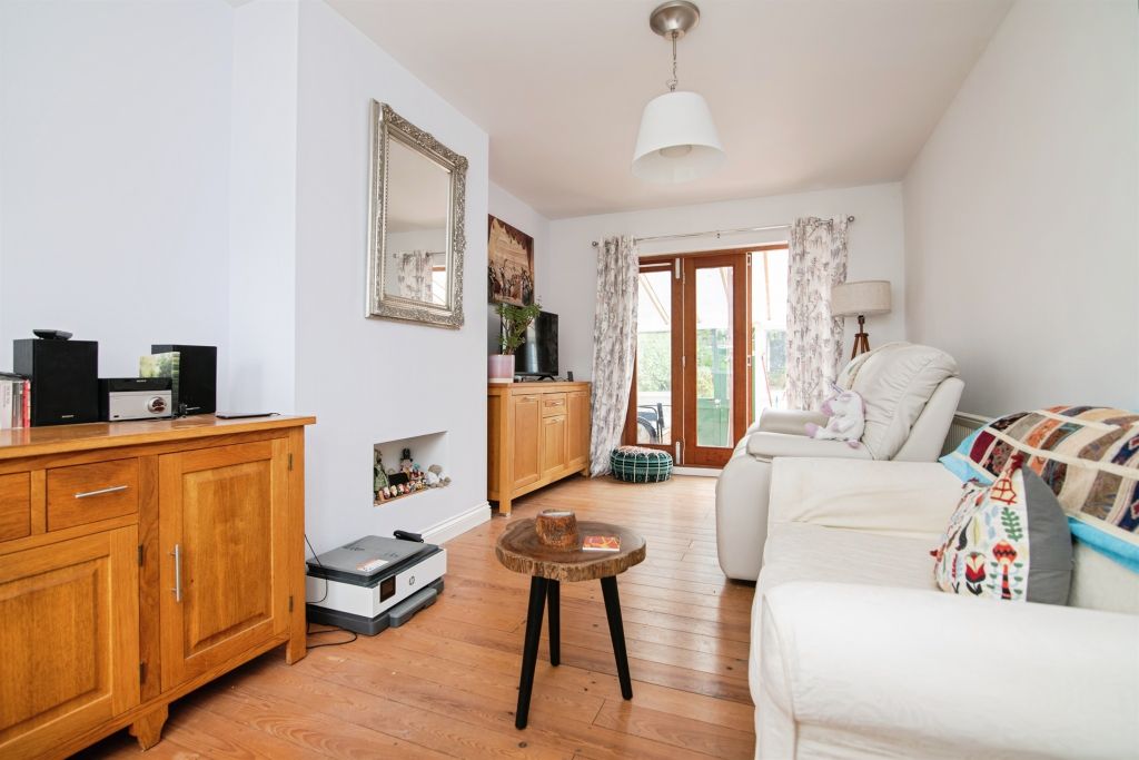 Property photo 2 of 18