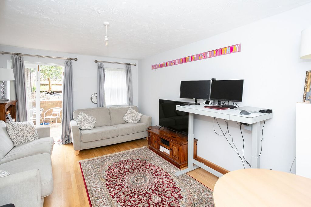 Property photo 3 of 14
