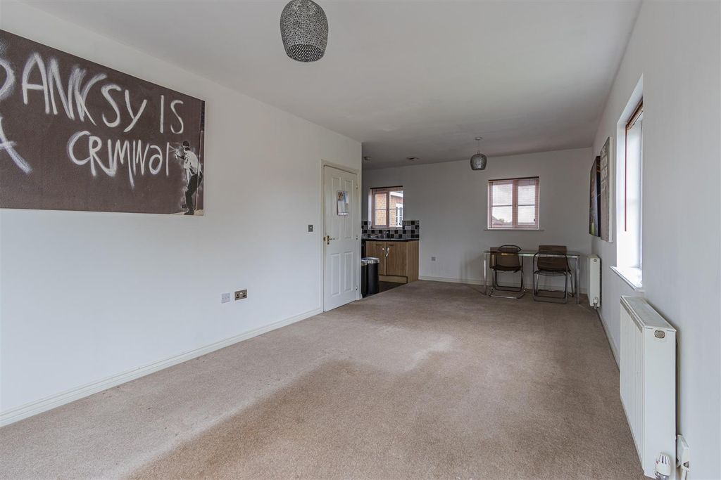 Property photo 2 of 9 Ffordd Nowell 37-6.Jpg