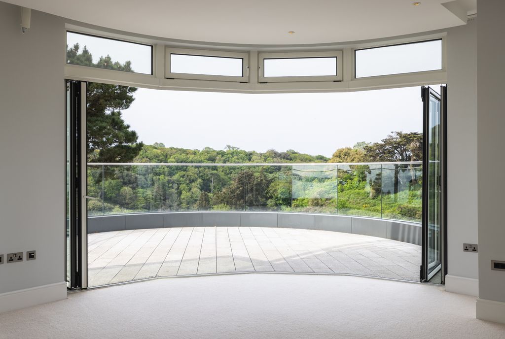 Additional image 15 of 3 bed flat to rentLe Mont De La Rocque, St. Brelade, Jersey JE3