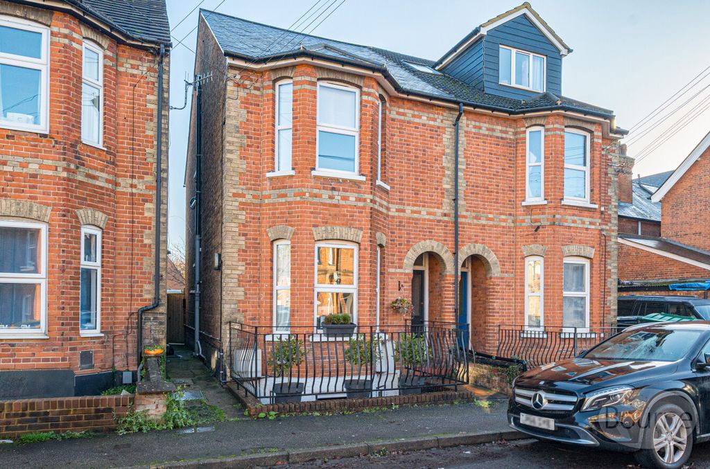 Property photo 1 of 19 A14Bc187-B16B-49F...