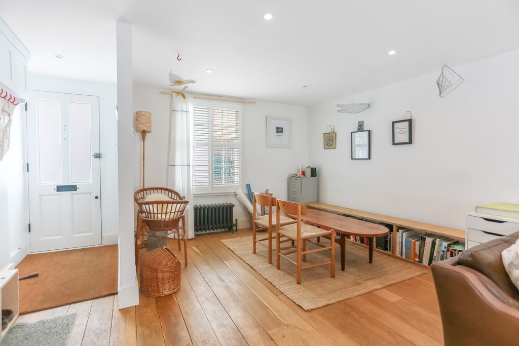 Property photo 2 of 21 296A4597