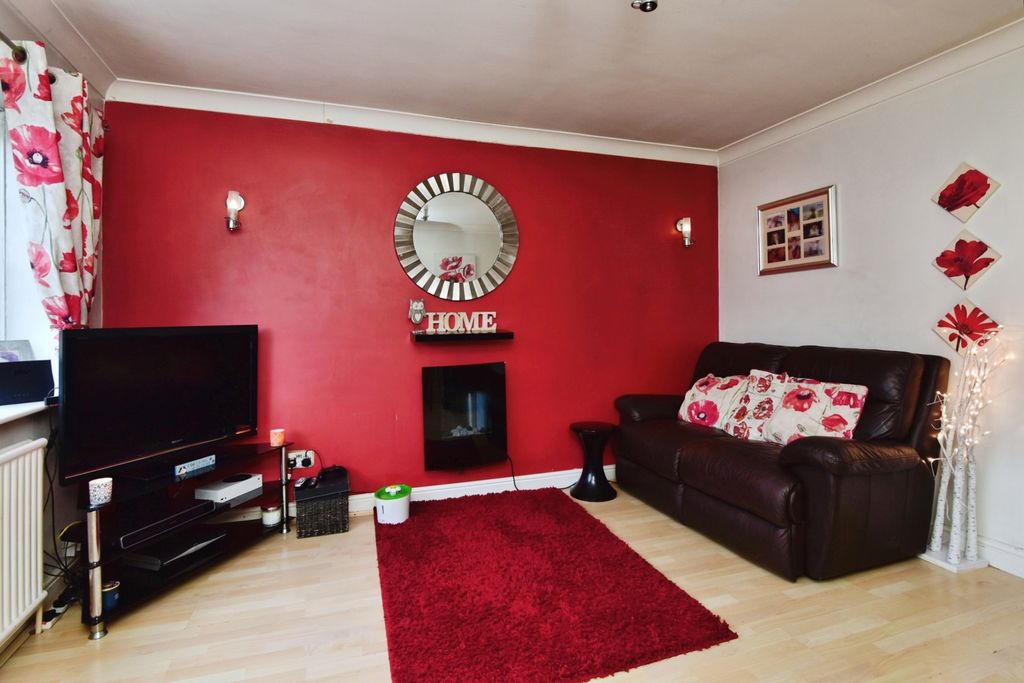 Property photo 3 of 13 Pbox-Img.Jpg