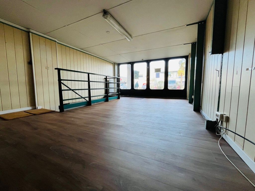 Property photo 1 of 9 Commercial Premises With Residential Accommodation