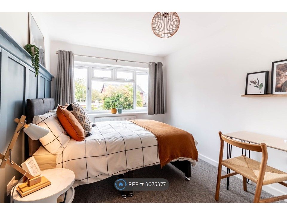 Property photo 1 of 9 A Lovely Room Overlooking The Garden