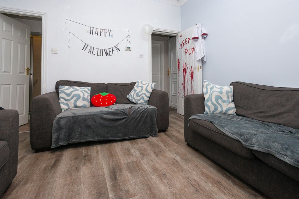 Property photo 2 of 29