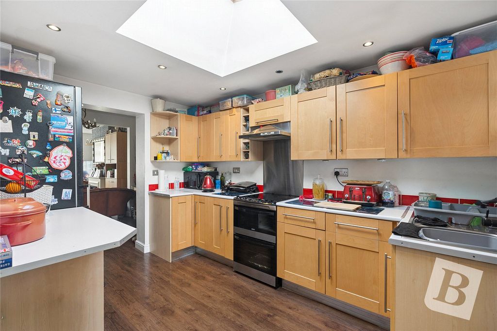 Property photo 3 of 12 Picture No. 14