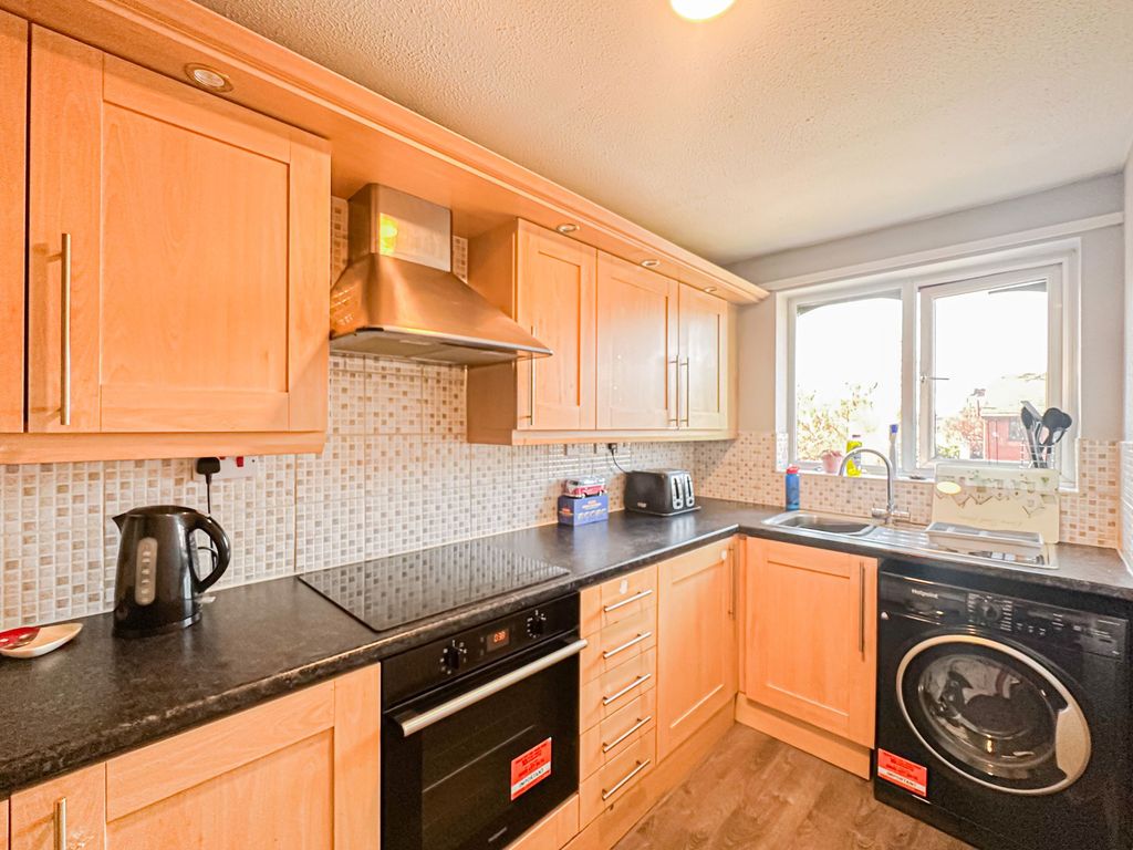 Property photo 2 of 11 Photo 7