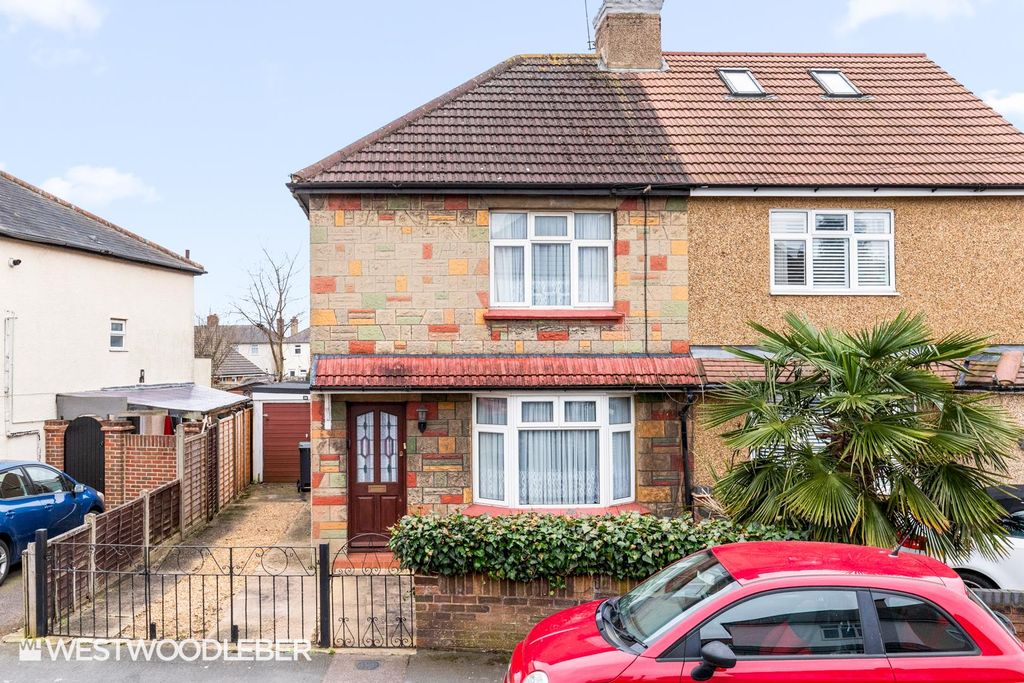 Property photo 1 of 35 Lilacroad_38.Jpg