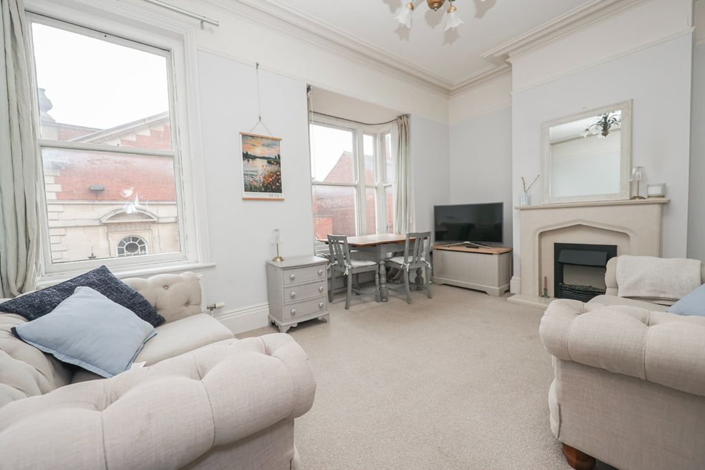 Property photo 1 of 10 5114710