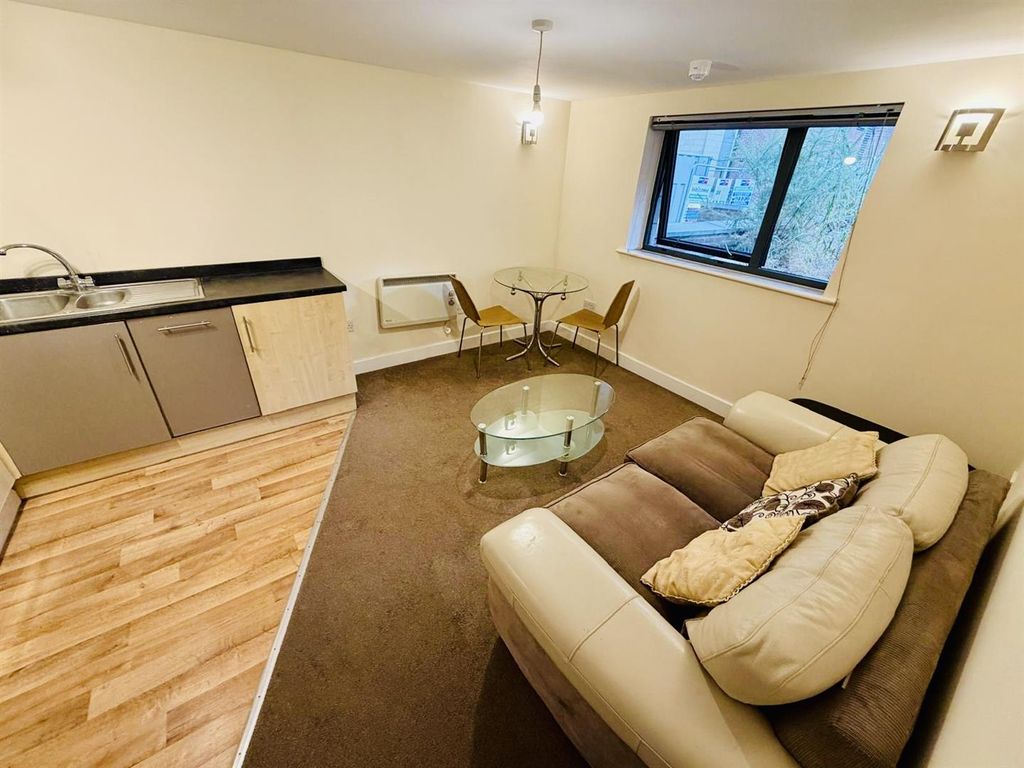 Property photo 3 of 13