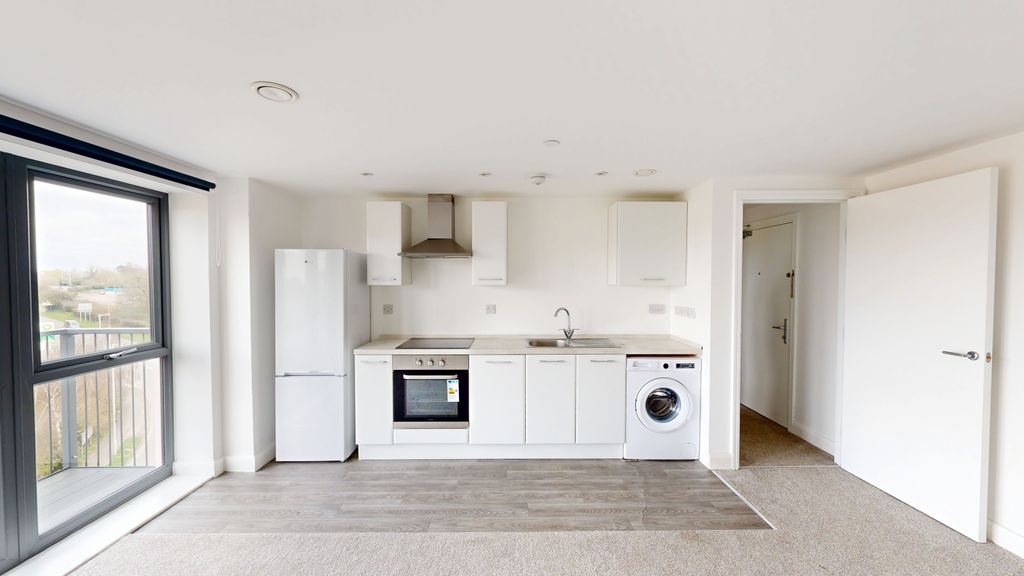 Property photo 2 of 7