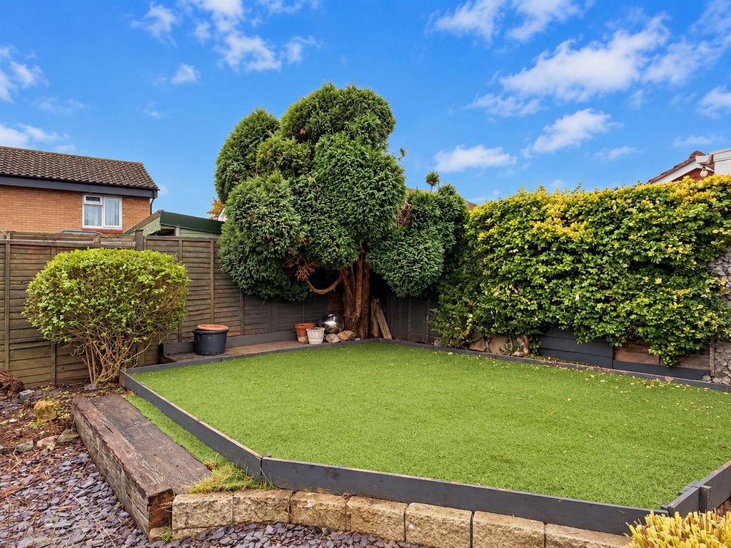Property photo 2 of 13