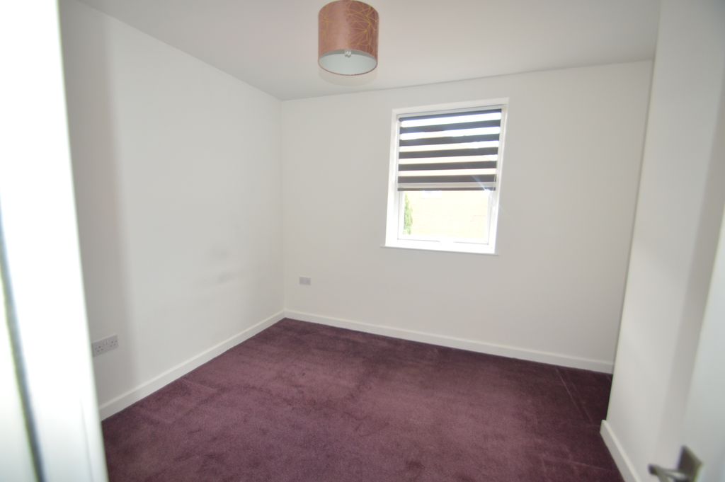 Property photo 2 of 5 Bedroom One