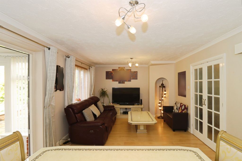 Property photo 3 of 21