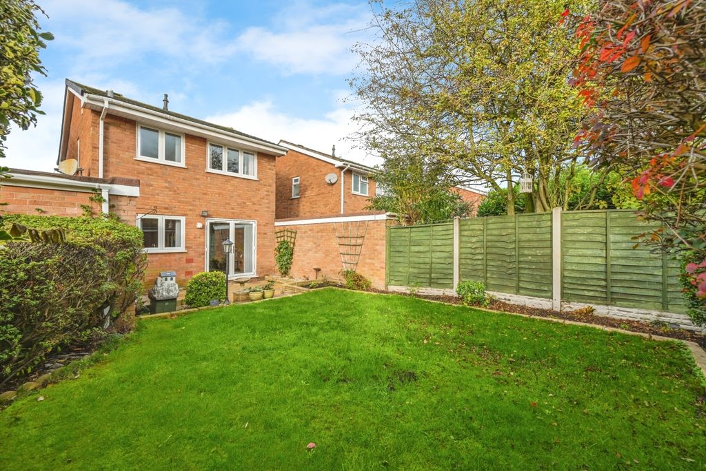 Property photo 3 of 17 Photo