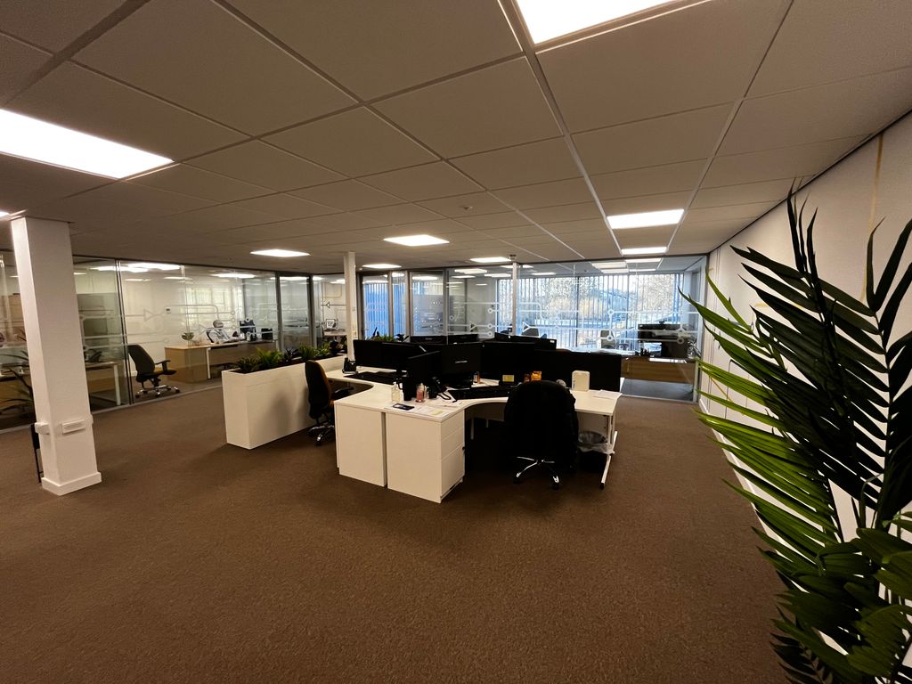 Property photo 2 of 6