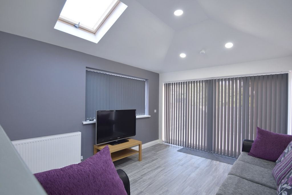 Property photo 2 of 17 Photo 3