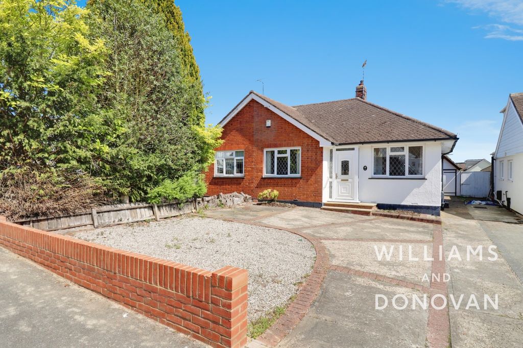 Property photo 1 of 17 Watermark