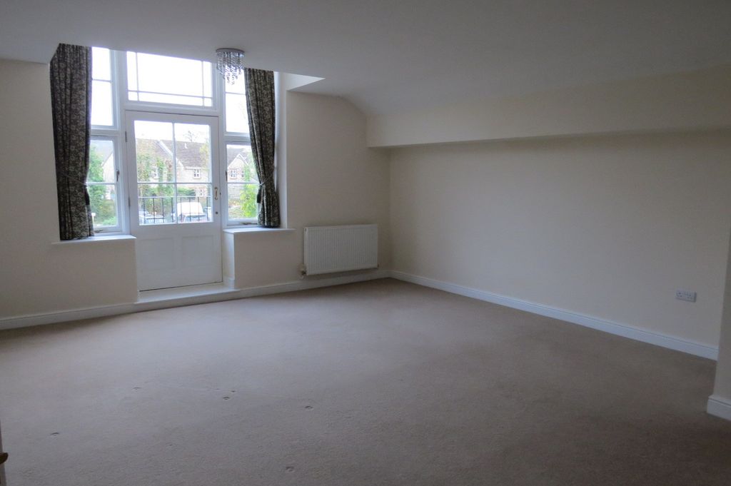 Property photo 2 of 17 Not Specified