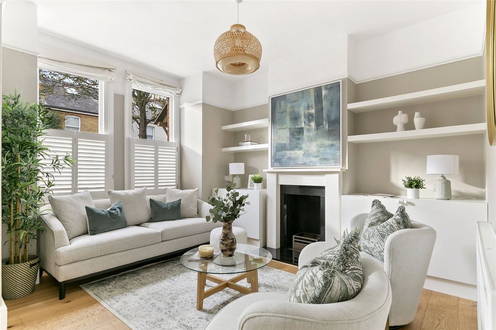 Property photo 2 of 17 Reception Room