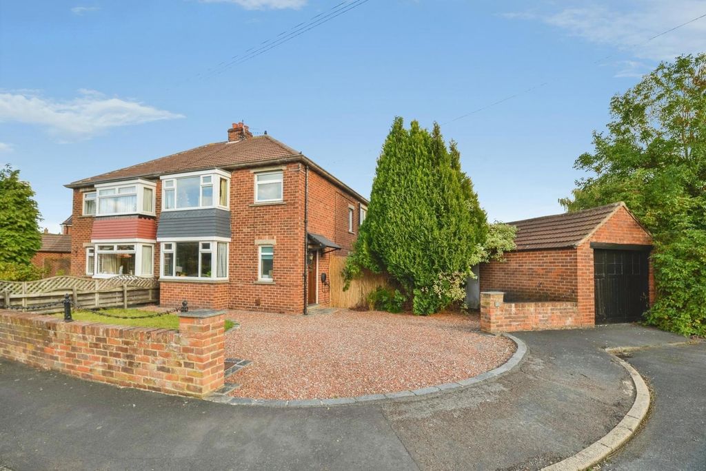 Property photo 1 of 17 Pbox-Img.Jpg