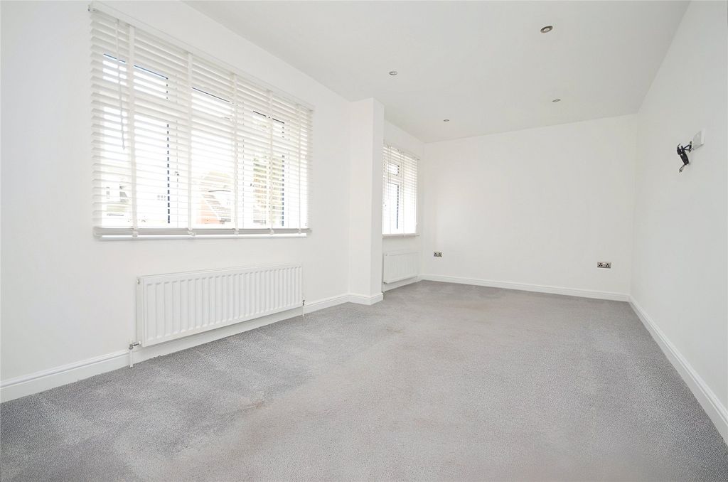 Property photo 2 of 15 Picture No. 08