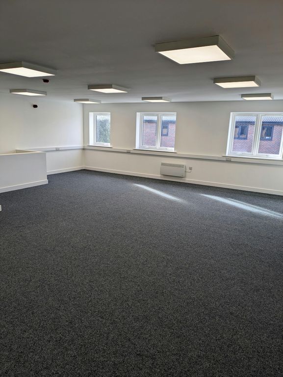 Property photo 3 of 10 Office 1.Jpg