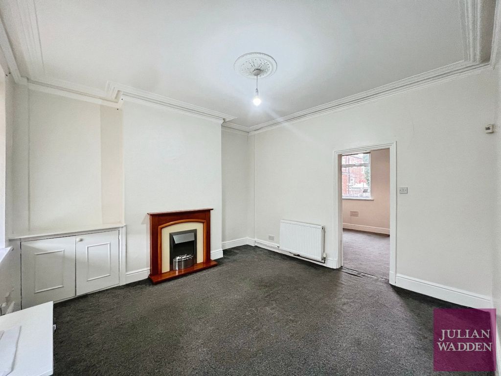 Property photo 2 of 8 Picture 2