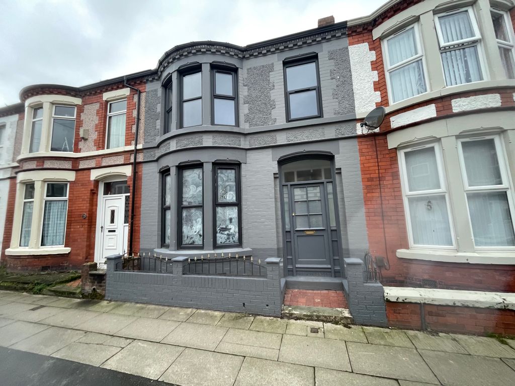 Property photo 2 of 17