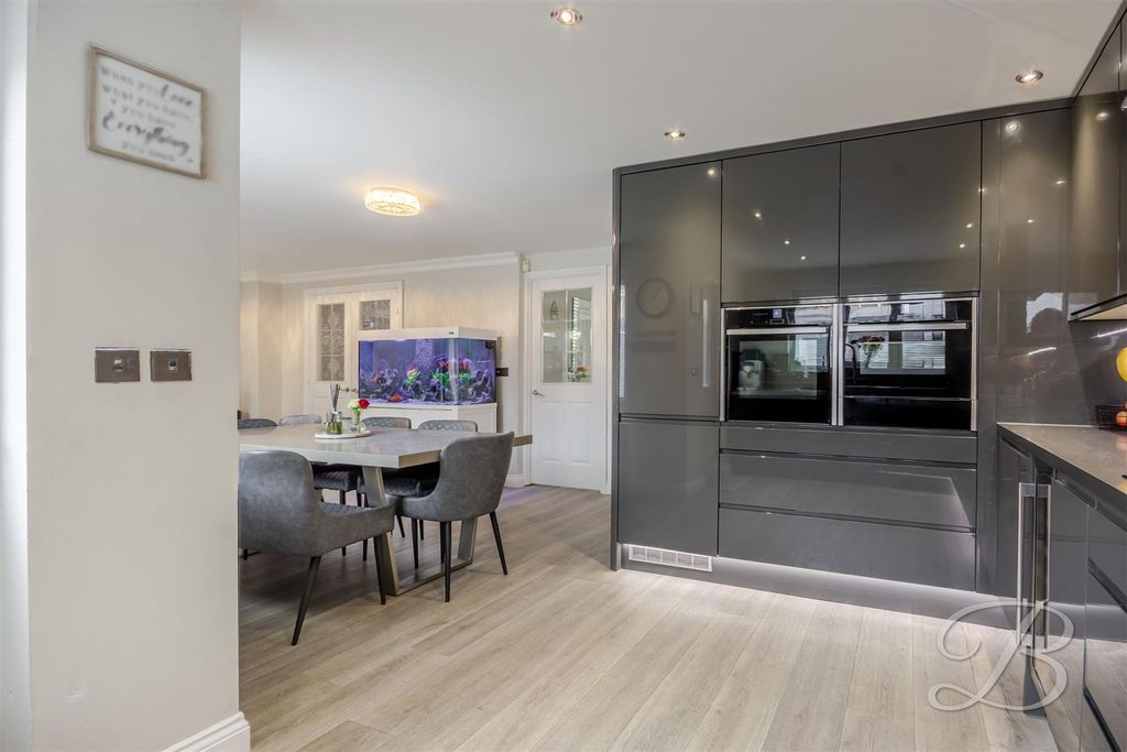 Property photo 3 of 44 Ccltd-11.Jpg