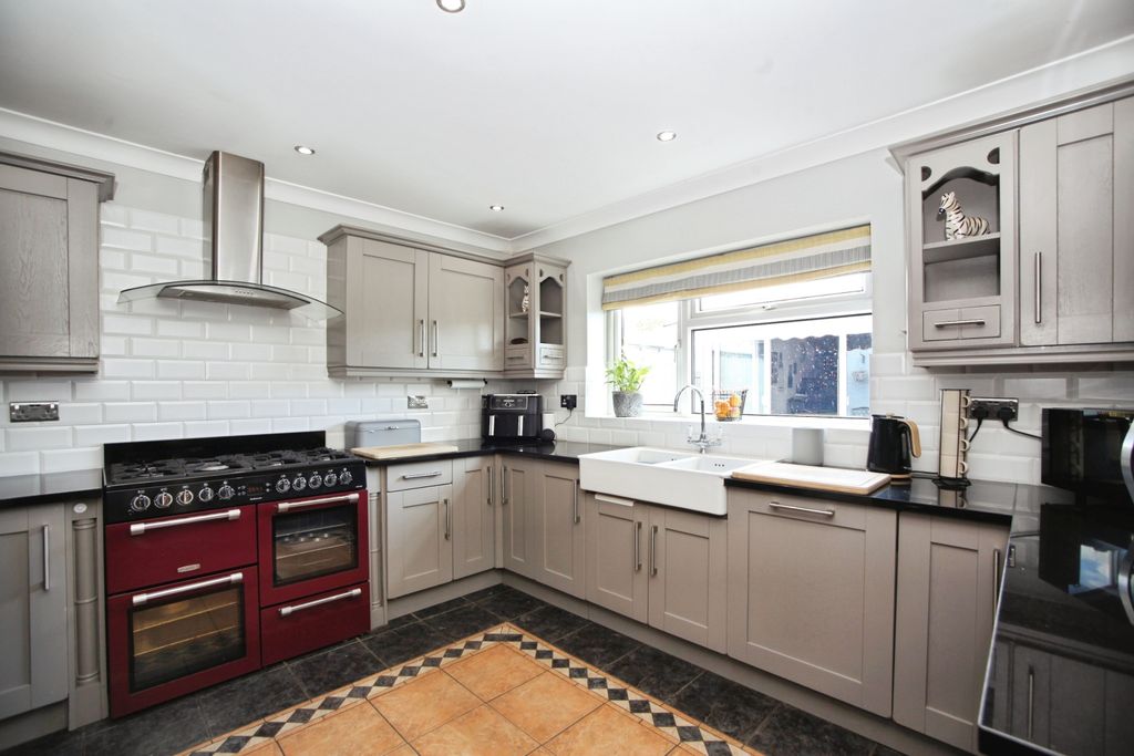 Property photo 3 of 18 Img_1478