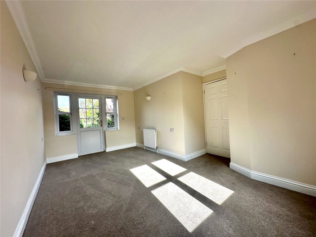 Property photo 3 of 7 Picture No. 17