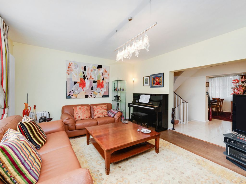 Property photo 3 of 13