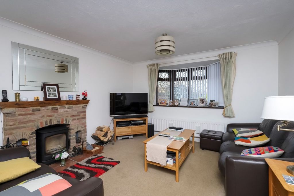 Property photo 3 of 21