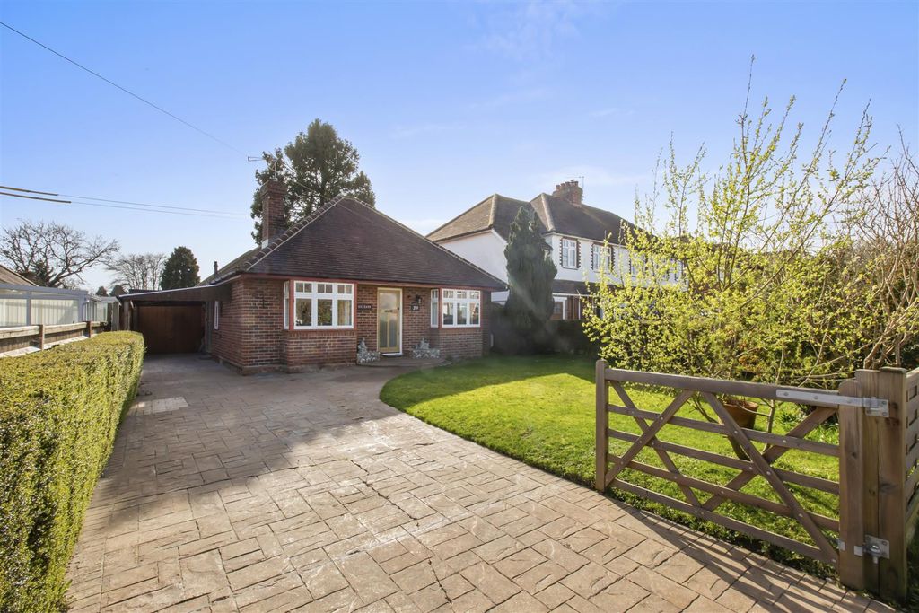 Property photo 1 of 13 29 Green Street, Hp15 7Ra-13.Jpg