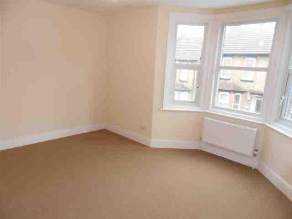 Property photo 3 of 4