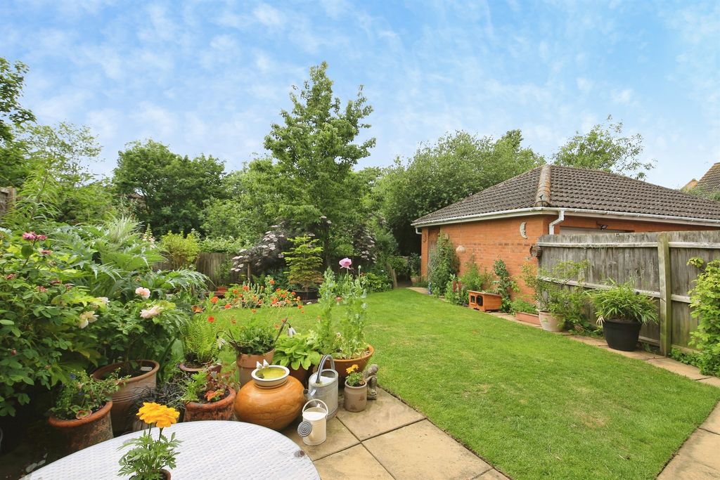 Property photo 3 of 16