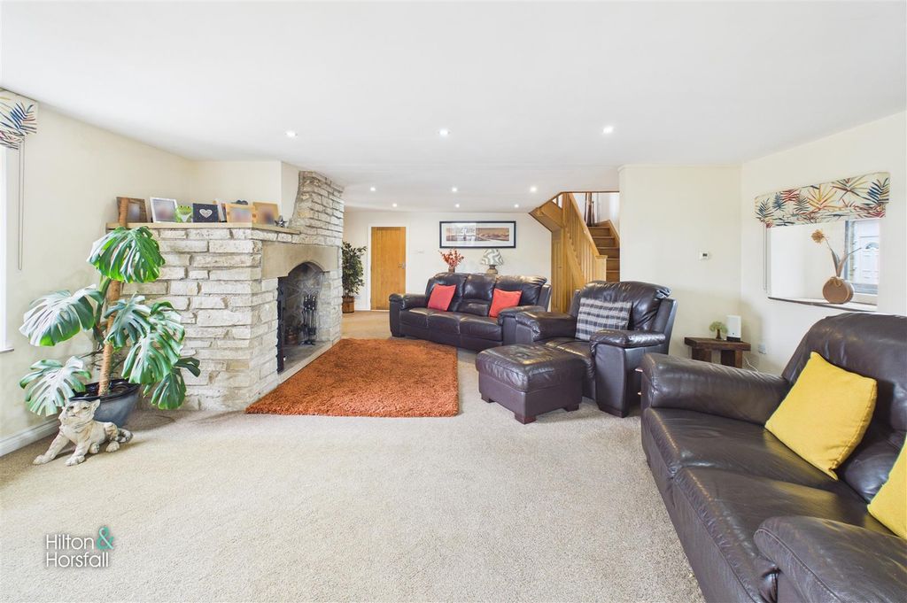 Property photo 3 of 26 New Laithe Farm