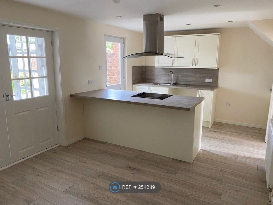 Property photo 1 of 13 Kitchen/Dining Room