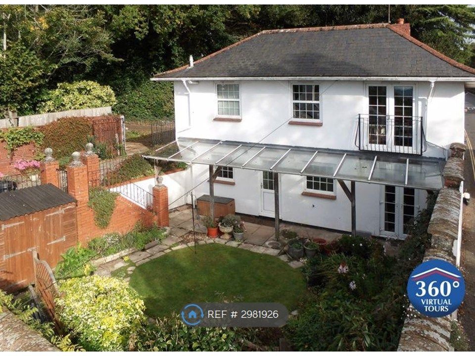 Property photo 2 of 9