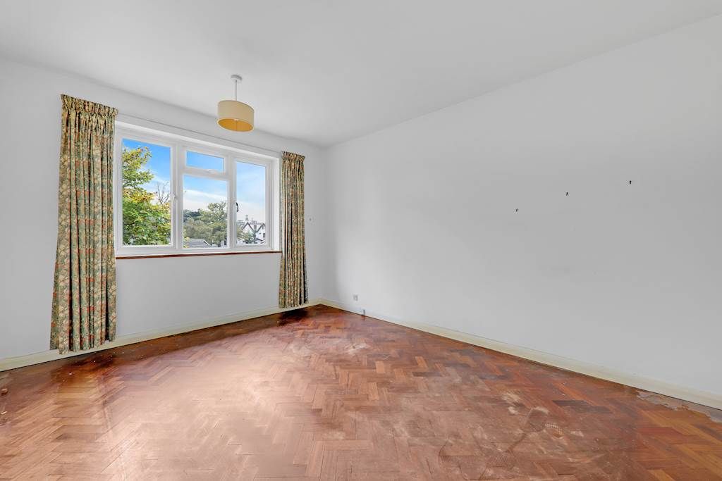 Property photo 2 of 10 04-98Aajhhgll - Flat 9 Fox Hill  - 10-Small